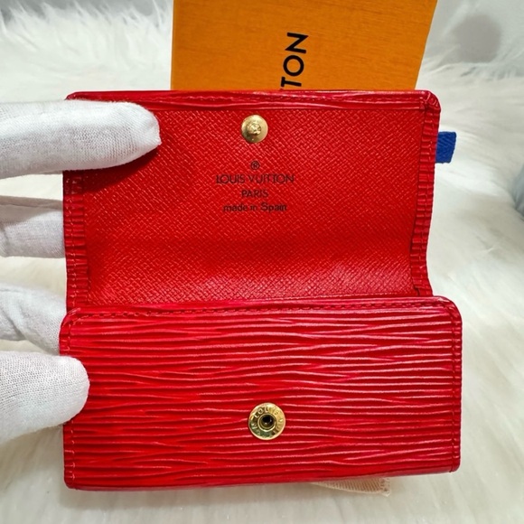 Louis Vuitton Epi 4 Ring Key Holder - Picture 8 of 12